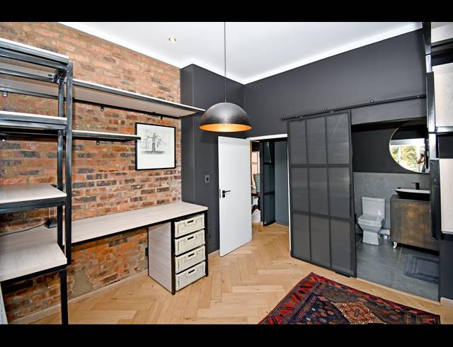 2 BEDROOM APARTMENT FOR SALE IN MELROSE NORTH